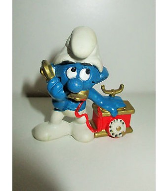 ancienne petite broche schtroumpf 1983 peyo wallace bertrand hk (5x5cm)