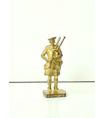 ANCIEN JOUET KINDER EN PLOMB N° 356  ECOSSE JOUEUR DE COR DE MUSE (4x1,5cm)