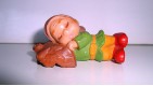 FIGURINE - NAIN ALLONGE LES 3 PETITS COCHONS & LE MECHANT LOUP DISNEY (3,5x6cm)