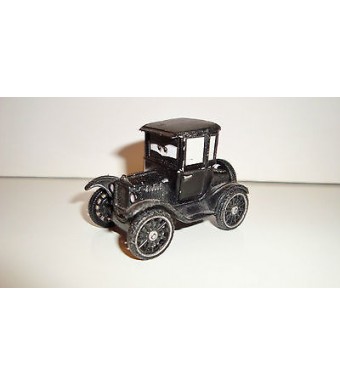 VEHICULE DISNEY PIXAR - CARS LIZZIE FORD MODELE T 1923  METAL (5x3cm)