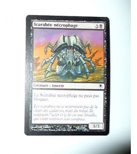 CARTE MTG MAGIC - VERSION FRANCAISE SCARABEE NECROPHAGE  