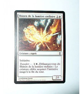 CARTE MTG MAGIC - VERSION FRANCAISE SHINEN DE LA LUMIERE STELLAIRE 