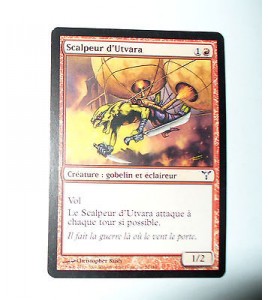 CARTE MTG MAGIC - VERSION FRANCAISE SCALPEUR D'UTVARA