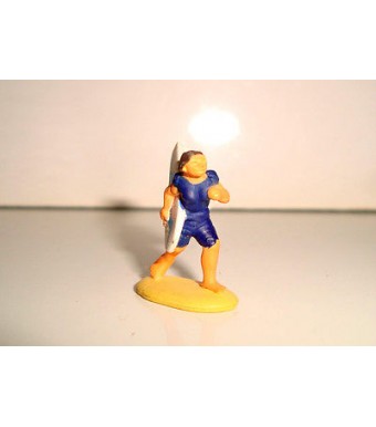 PERSONNAGE VINTAGE STYLE MICROMACHINES  n°957 - SURFEUSE (2,5x2cm)