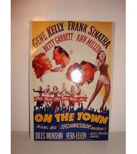 CARTE POSTALE CINEMA - ON THE TOWN SINATRA 