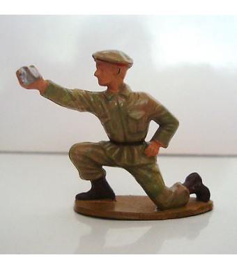 FIGURINE SOLDAT STARLUX N°4 (4x5cm)