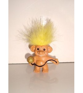 ANCIENNE FIGURINE TROLL AVEC MICRO WEETOS (6x3,5cm)