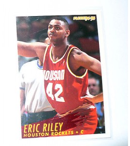 CARTE  NBA BASKET BALL 1995  PLAYER CARDS ERIC RILEY (293)