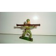FIGURINE FIGUR STARLUX - SOLDAT MILITAIRE AVEC BAZOOKA