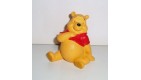 TRES JOLIE FIGURINE WALT DISNEY - WINNIE L'OURSON EN RESINE (6x5cm)
