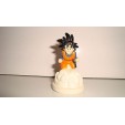 FIGURINE DRAGON BALL Z SANGOKU GOKU AVEC NUAGE MAGIQUE (5,5x3,5cm)