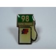 Pin's Total Super premier 98, fin des années 1980-début des années 1990 